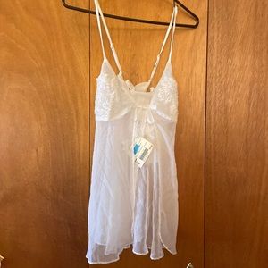 Size medium brand new lingerie babydoll set